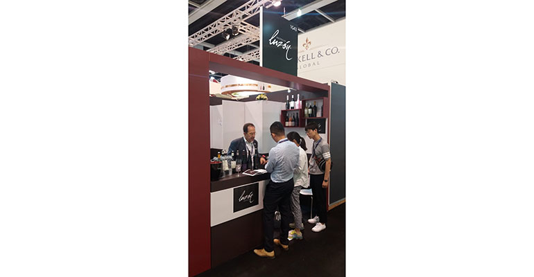 Stand de Bodegas Luzón en Vinexpo