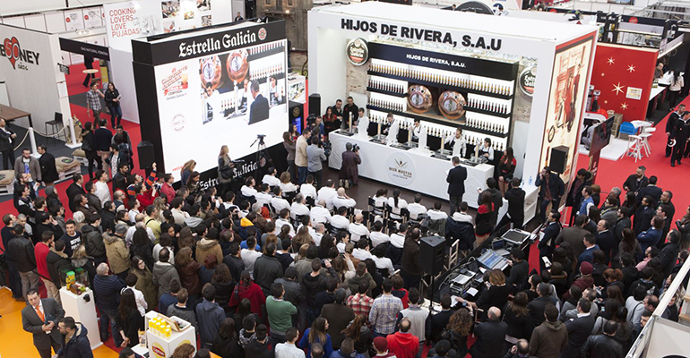 Concurso de tiraje de cerveza en forum gastronómico coruña