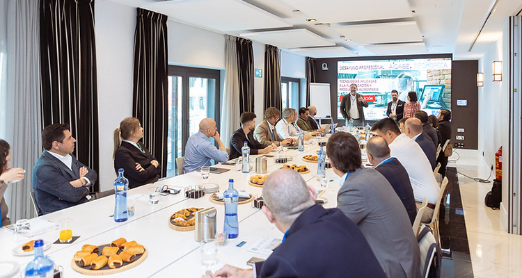 Destacados representantes del sector hostelero se reunen en Madrid para abordar los desafíos de la Seguridad Alimentaria en 2026
