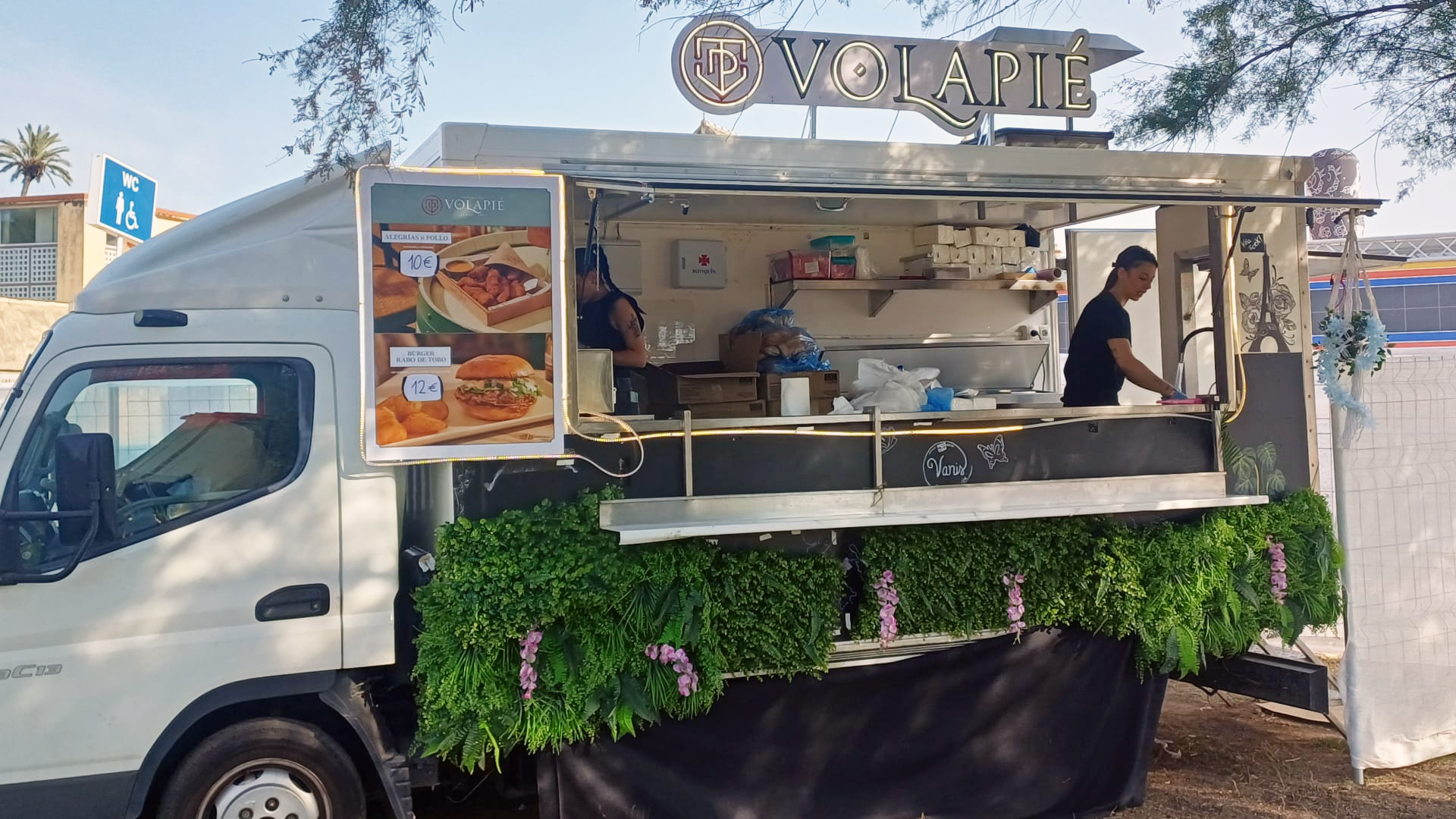 FoodBox impulsa su expansión con nuevas aperturas de Santagloria, Volapié y Vezzo