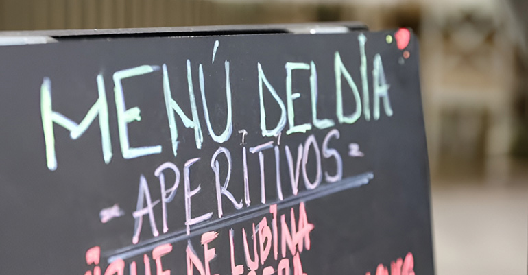 Un menú del día cuesta de media 14,7€ en España