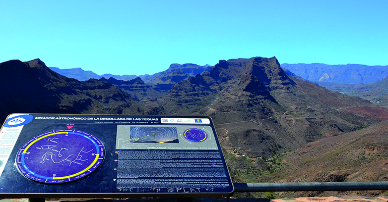 Mirador-San-Bartolome-Tirajana_© Paulsat-Shutterstock.com.tif