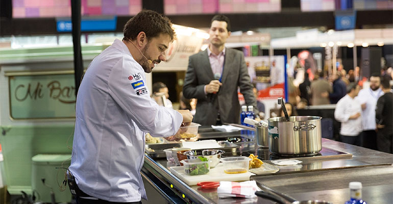 Zona gastronómica en H&T Málaga