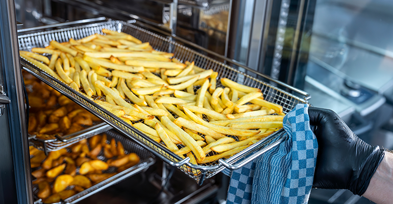 Fritura con aire caliente en la cocina profesional: resultados crujientes sin aceite