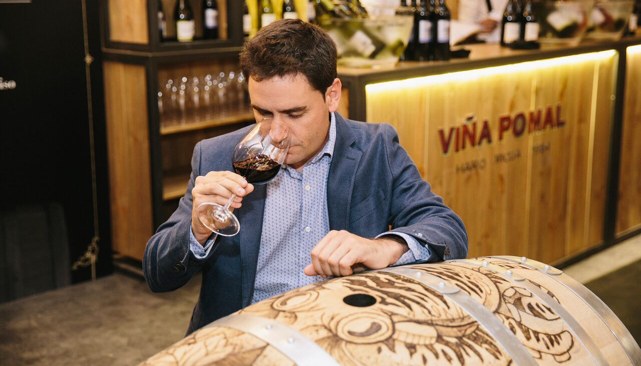 Alejandro López, enólogo de Bodegas Bilbaínas