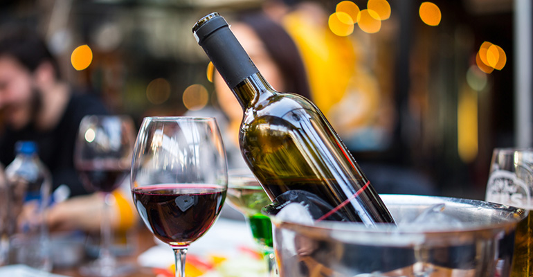 Cuánto vino se consume en hostelería y cuáles son los vinos más pedidos