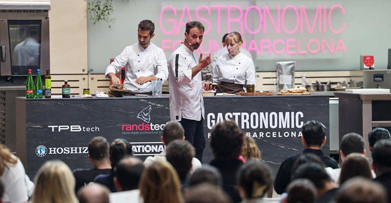 Los cinco triestrellados catalanes se reúnen en Gastronomic Forum Barcelona 2025