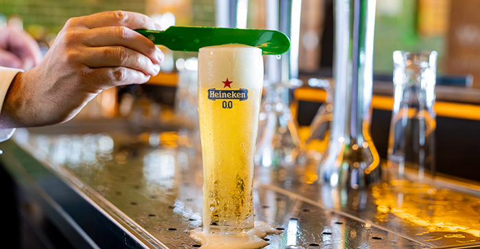 Más de 3.000 bares españoles ya ofrecen Heineken® 0.0 de barril: la cerveza sin alcohol crece en hostelería