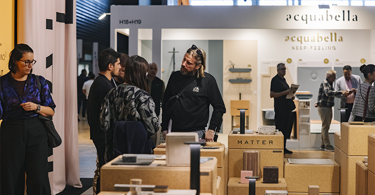 interihotel stands