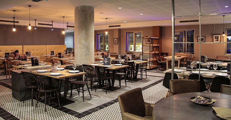 La Mafia se sienta a la Mesa, cadena franquiciadora de restauración ítalo-mediterránea anuncia una segunda apertura en las Islas Canarias. 
