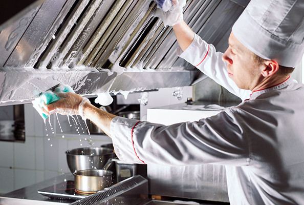 Productos de limpieza esenciales para el sector Horeca