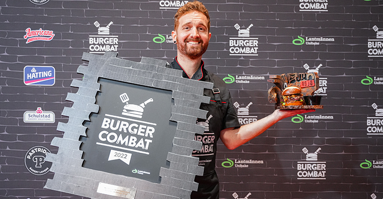 Mikel Galán Burguer Combat