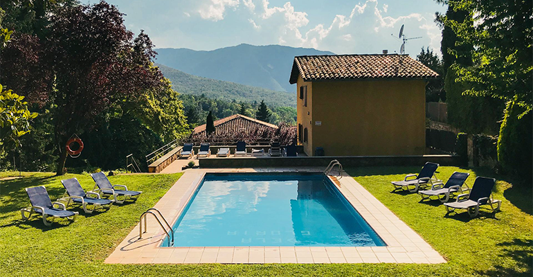 piscina hotel en venta