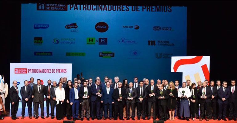 Foto de familia de los Premios Nacionales de Hostelería