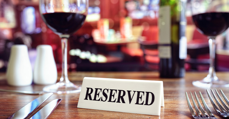 El 62% de las visitas a restaurantes se realiza con reserva previa