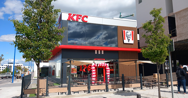 KFC abre su restaurante número 61 en Madrid
