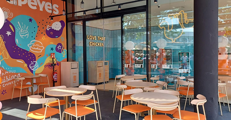 popeyes-oasiz-restaurante-infohoreca