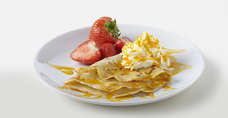 Crepe con topping de sirope de naranja sin gluten